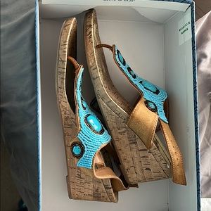 Vera Wang Wedges size 9.5 but also fits a 10